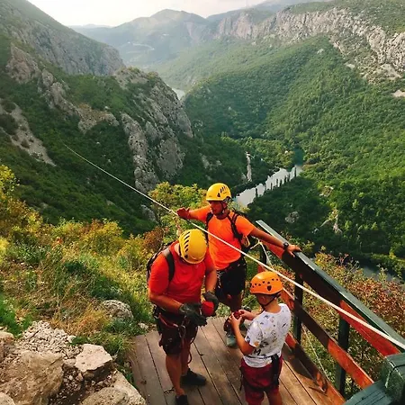 Loreanto Duće